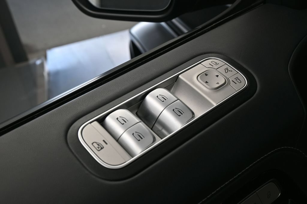 Used 2024 Mercedes-Benz G 63 AMG 4MATIC image 13