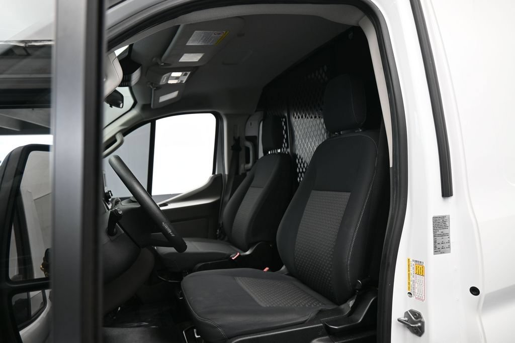 Used 2024 Ford Transit 250 Low Roof w/ Exterior Upgrade Package RWD image 10