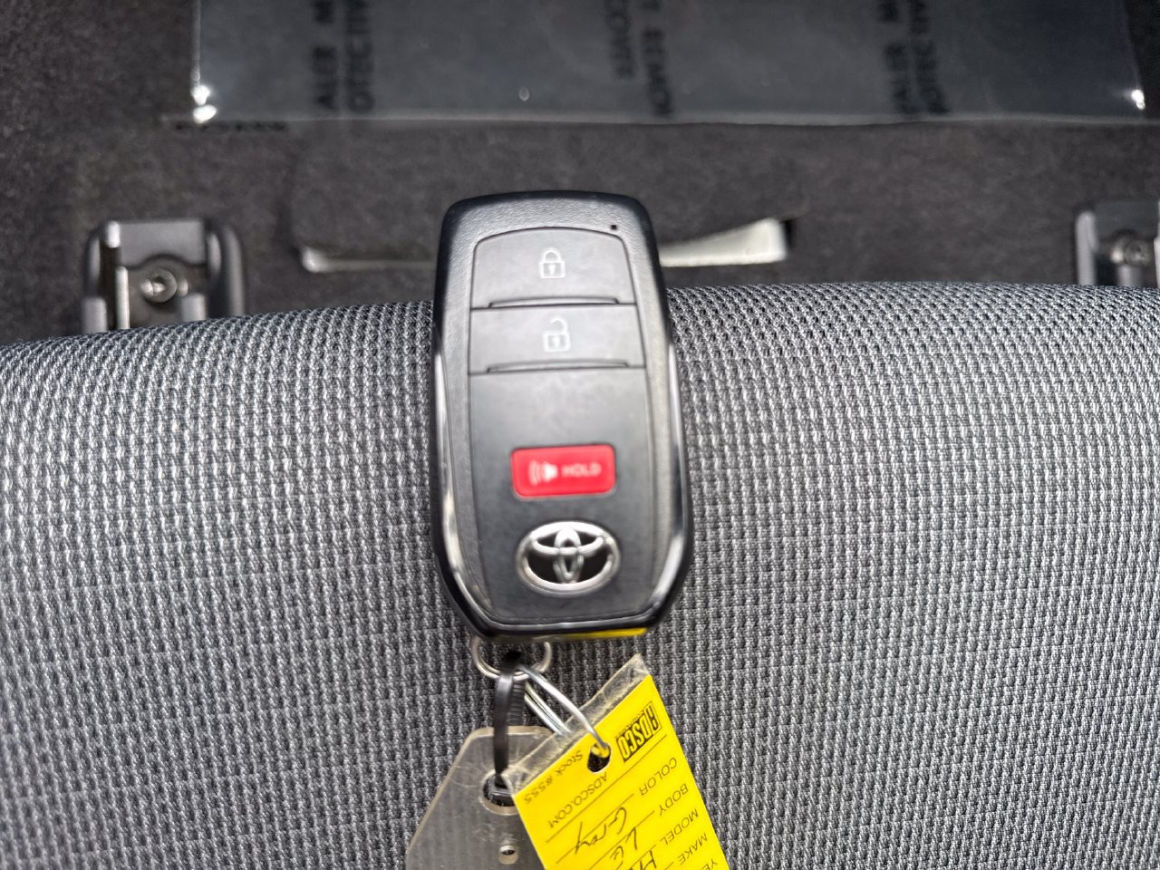 Used 2025 Toyota Prius LE FWD image 22