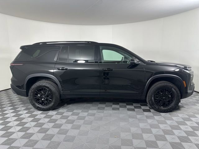 New 2026 Chevrolet Traverse Z71 w/ Enhanced Driving Package image 3