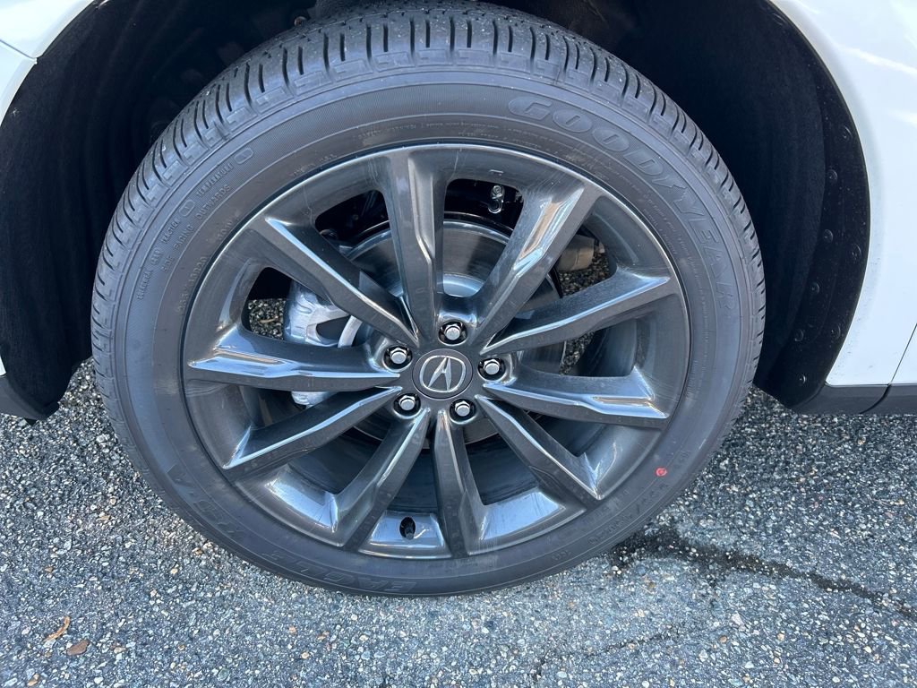 New 2025 Acura RDX SH-AWD image 9