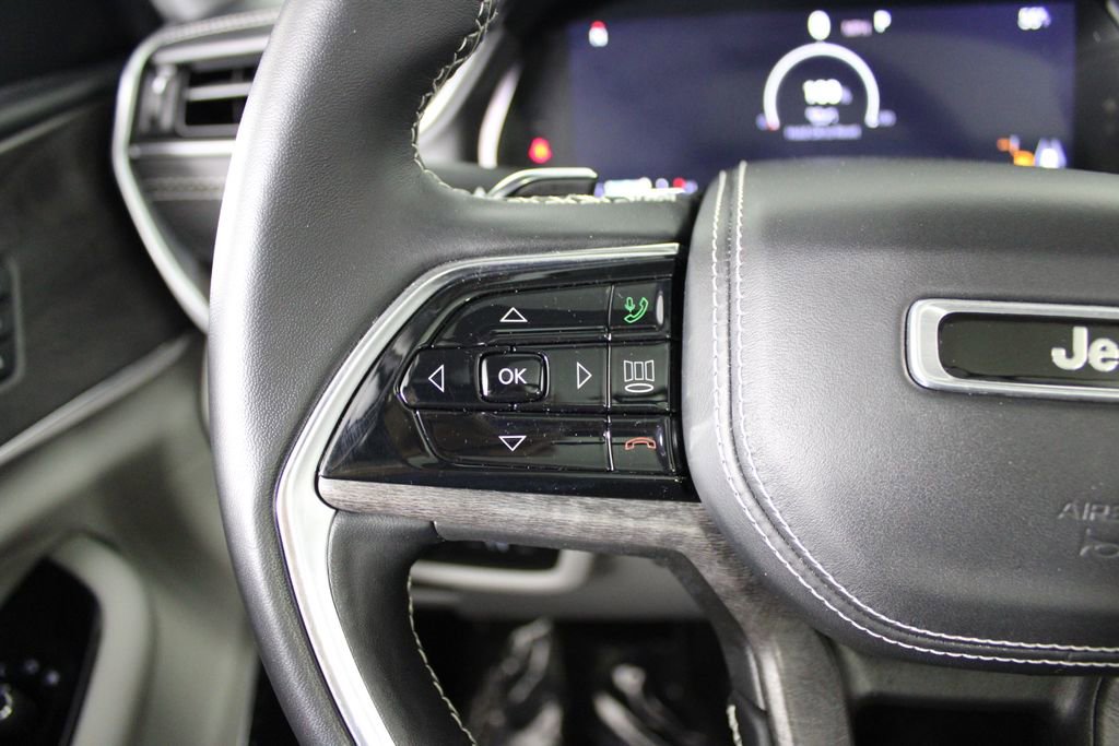 Used 2022 Jeep Grand Cherokee L Overland w/ MOPAR Finishing Package image 29