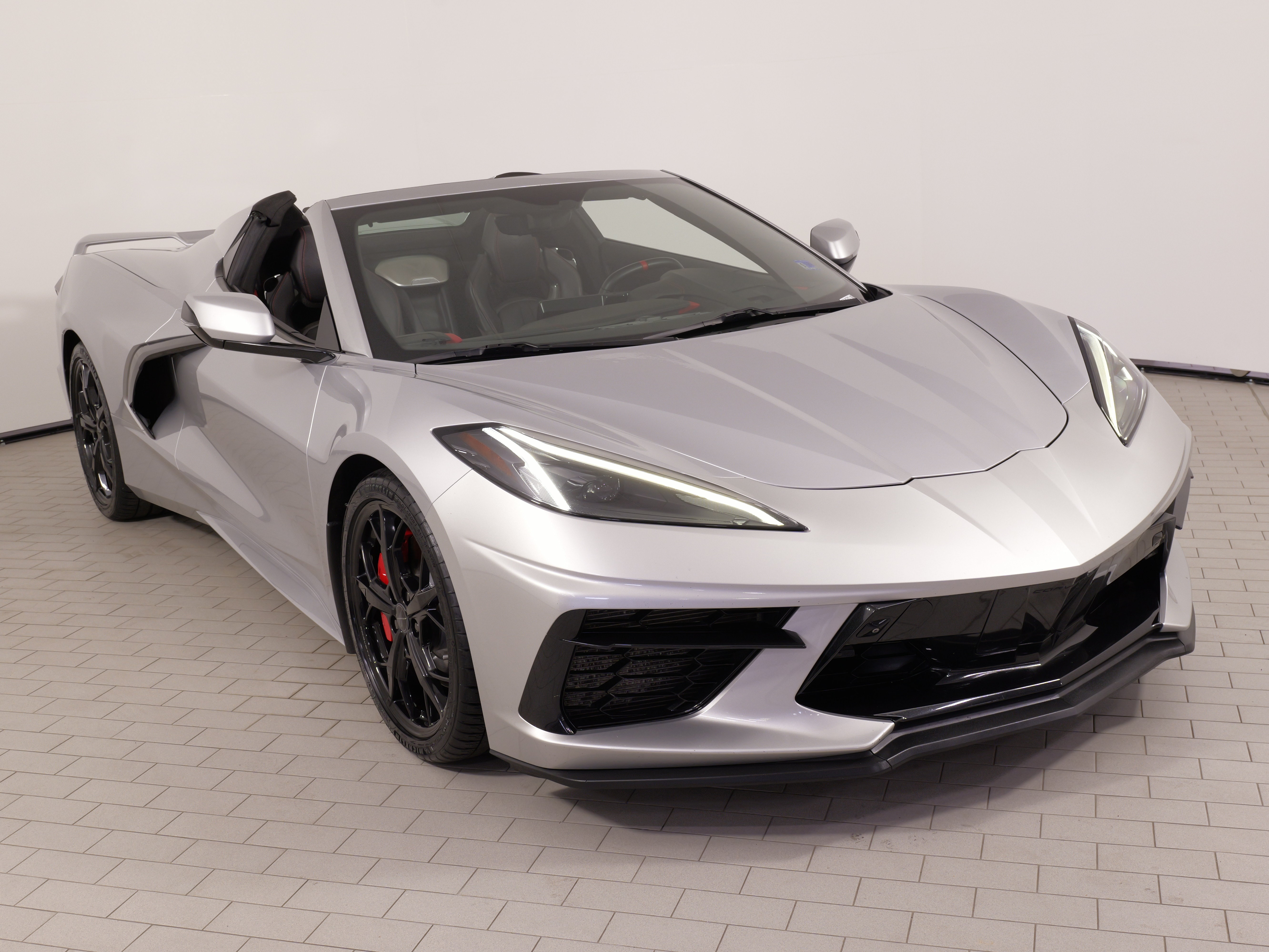 Used 2020 Chevrolet Corvette Stingray Premium Conv w/ 3LT Preferred Equipment Group RWD image 7