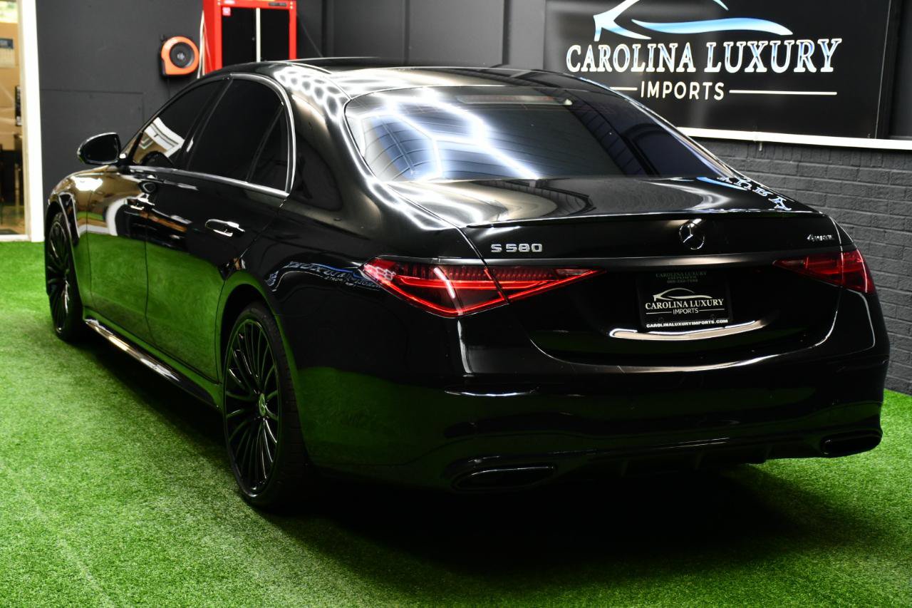 Used 2022 Mercedes-Benz S 580 4MATIC Sedan w/ AMG Line Package image 4