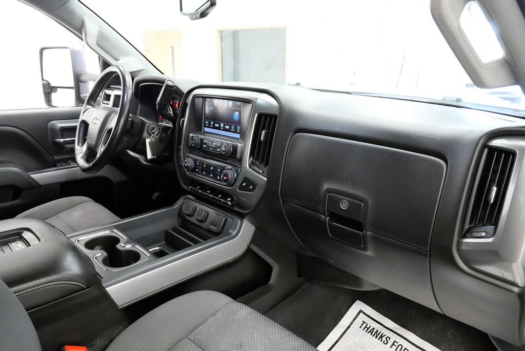 Used 2019 Chevrolet Silverado 2500 LT w/ Z71 Package, Off-Road AWD/4WD image 16