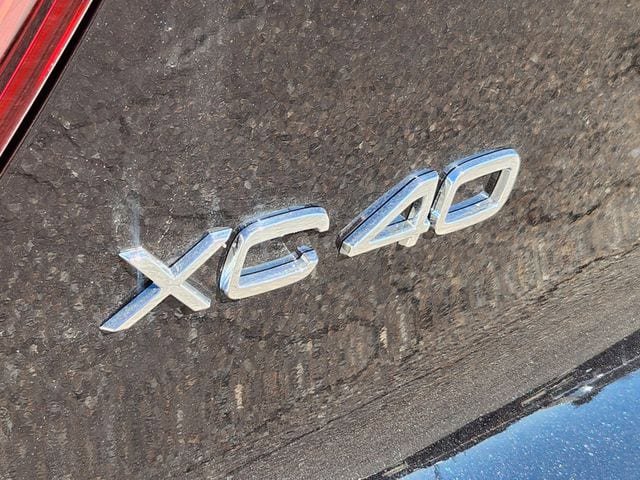 New 2026 Volvo XC40 B5 Core w/ Climate Package AWD/4WD image 16