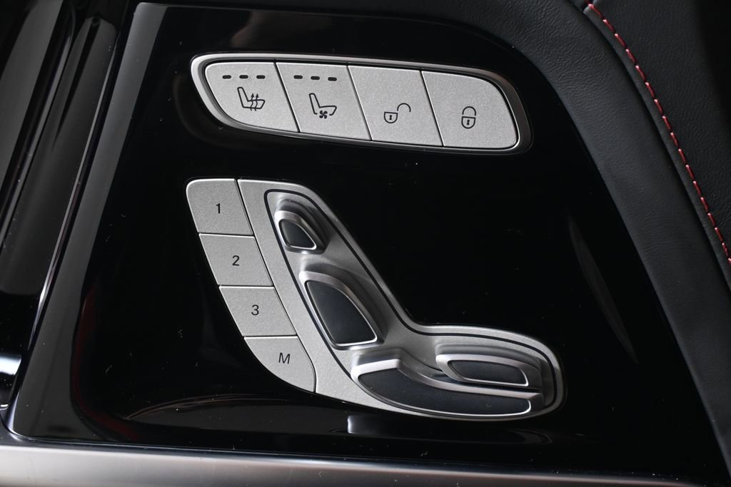 Certified 2025 Mercedes-Benz G 63 AMG 4MATIC image 28