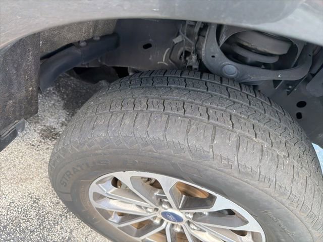 Used 2018 Ford F150 XLT w/ Equipment Group 302A Luxury RWD image 7