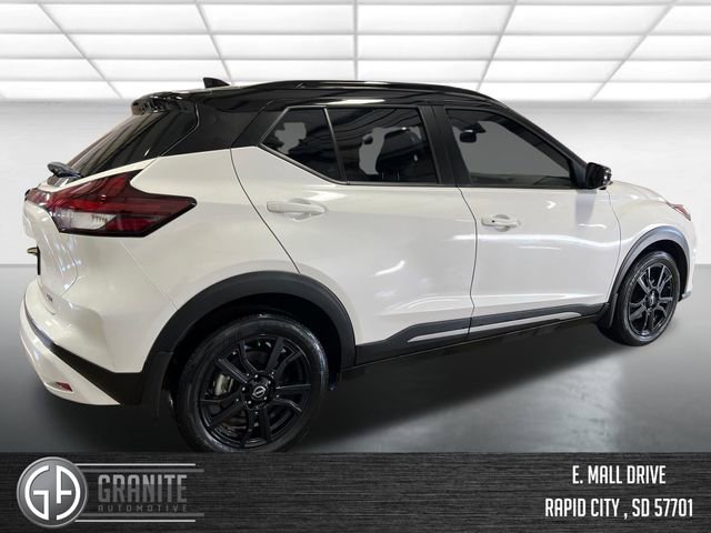 Used 2023 Nissan Kicks SR w/ SR Premium Package image 5