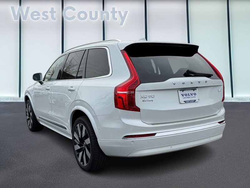 Certified 2024 Volvo XC90 T8 Ultimate w/ Protection Package Premier image 7