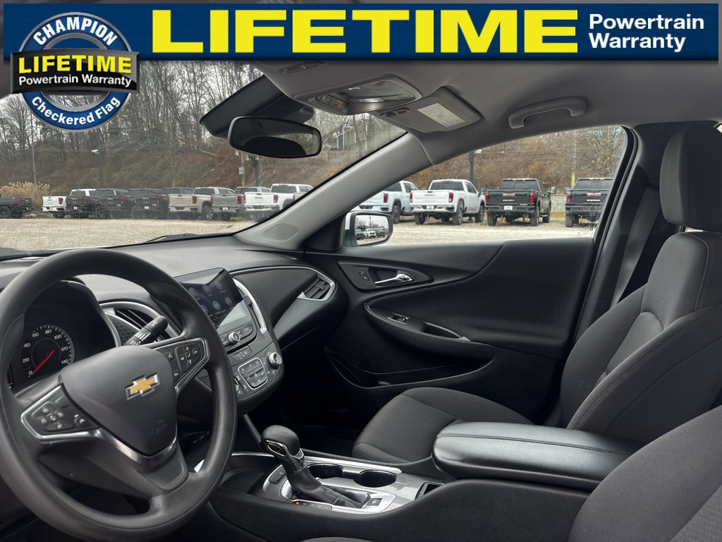 Used 2023 Chevrolet Malibu LT image 14