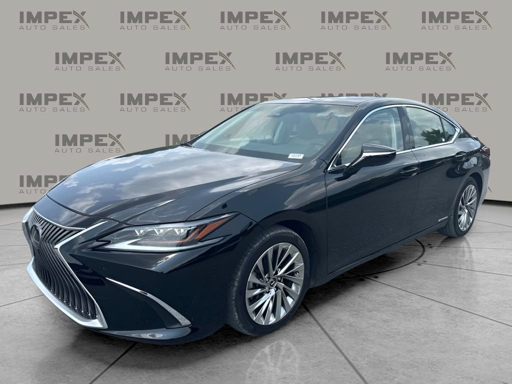 Used 2019 Lexus ES 300h w/ Accessory Package 2