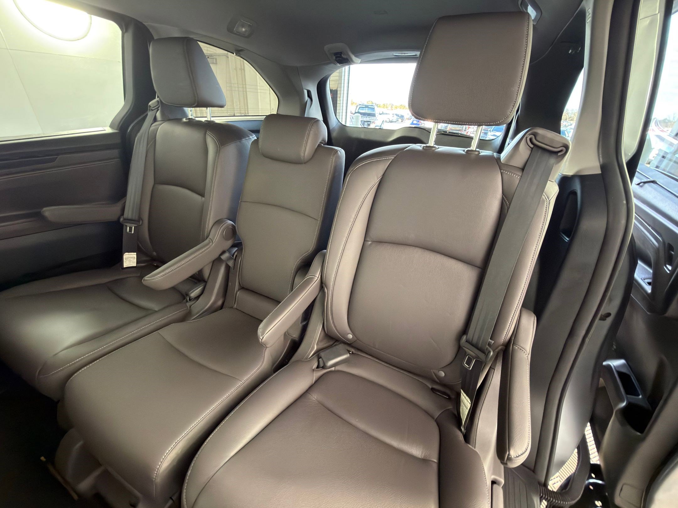 Used 2023 Honda Odyssey EX-L image 26