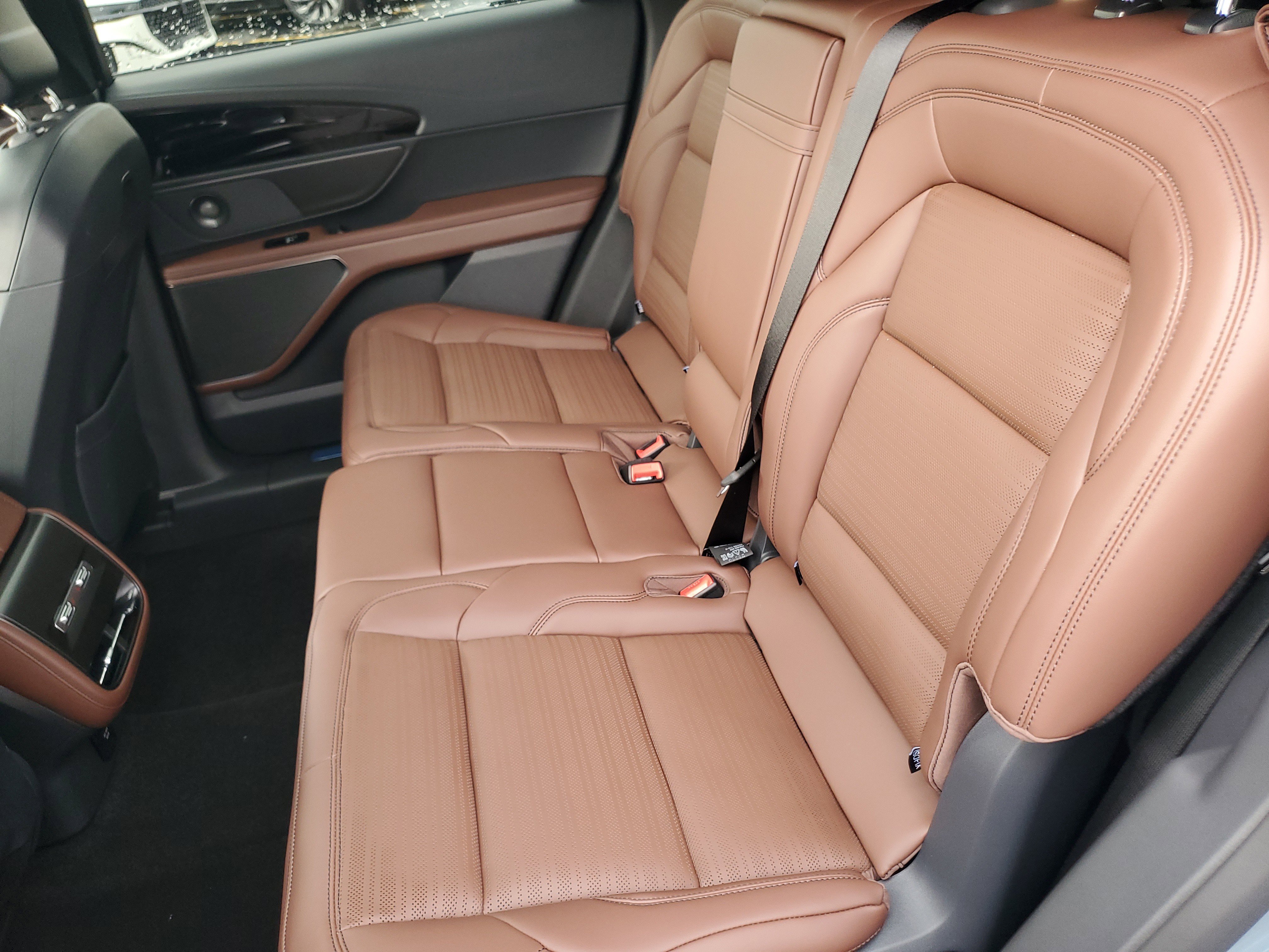 New 2026 Lincoln Nautilus Reserve w/ Jet Appearance Package AWD/4WD image 31