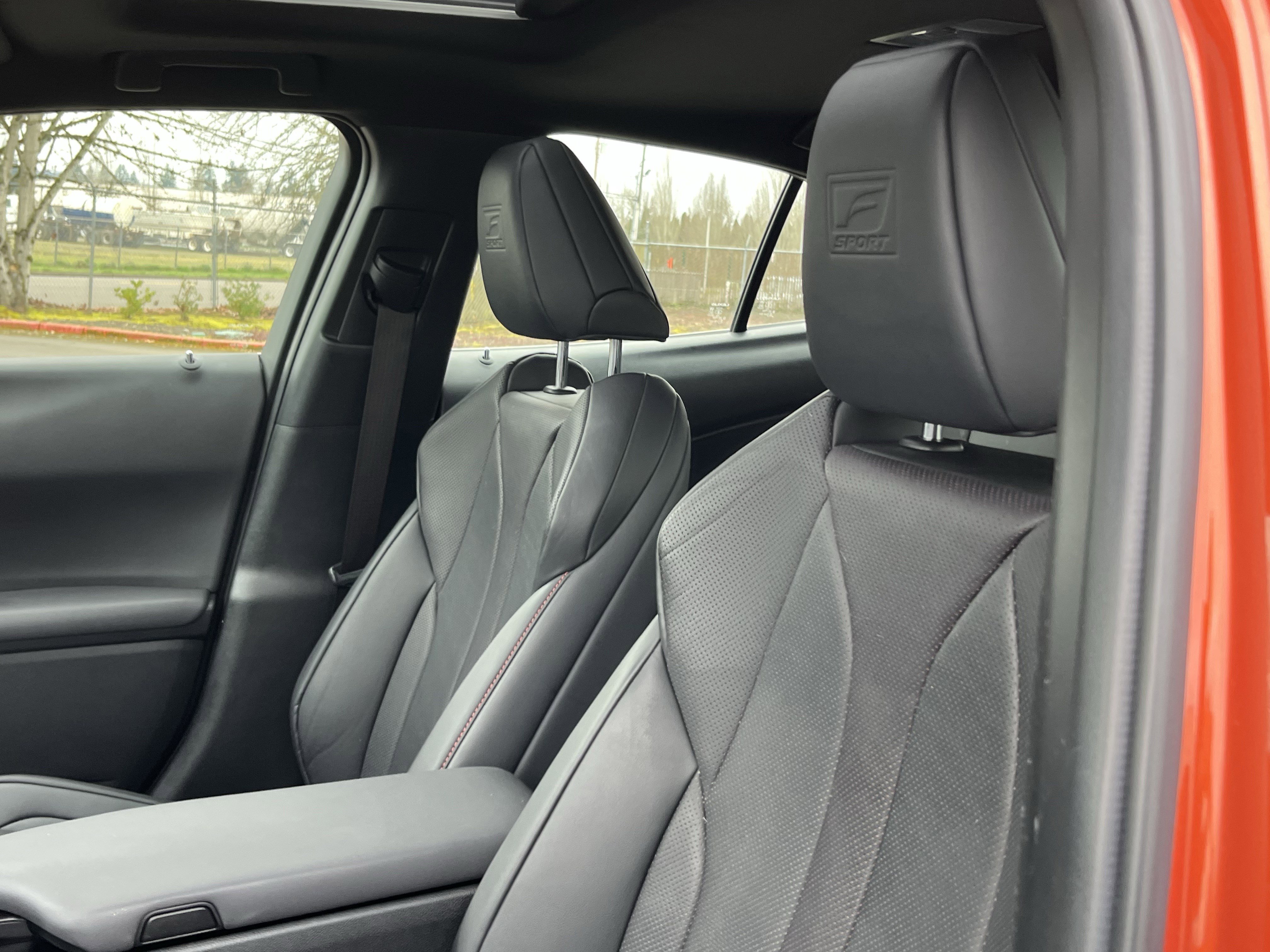 Used 2019 Lexus UX 200 F Sport w/ F Sport Premium Package image 18