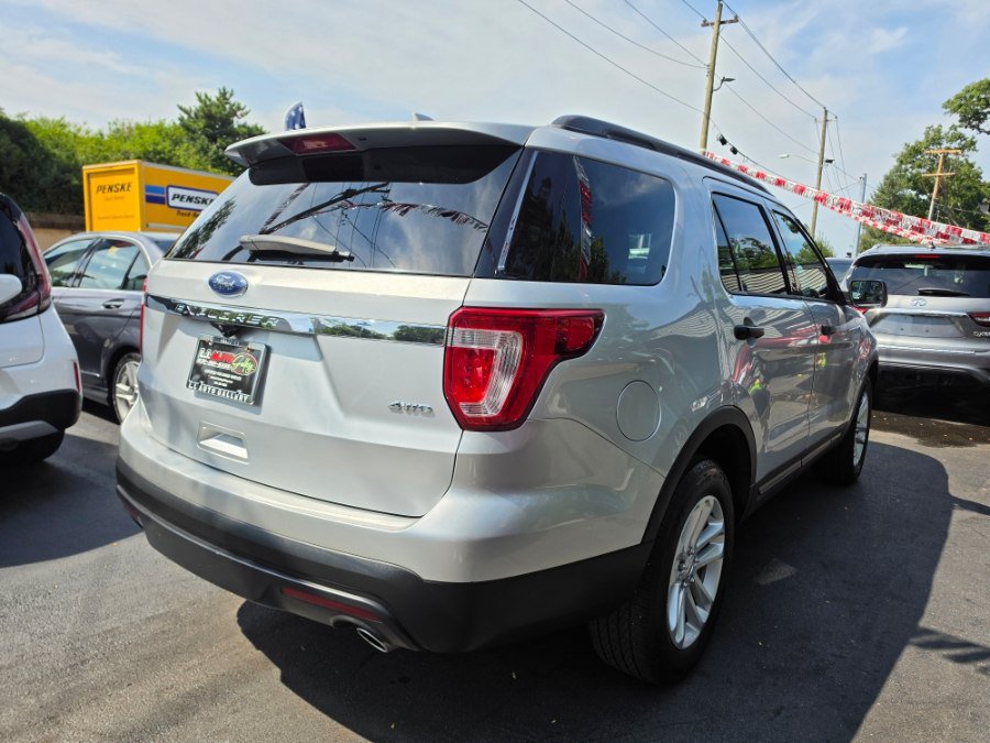 Used 2017 Ford Explorer 4WD image 3