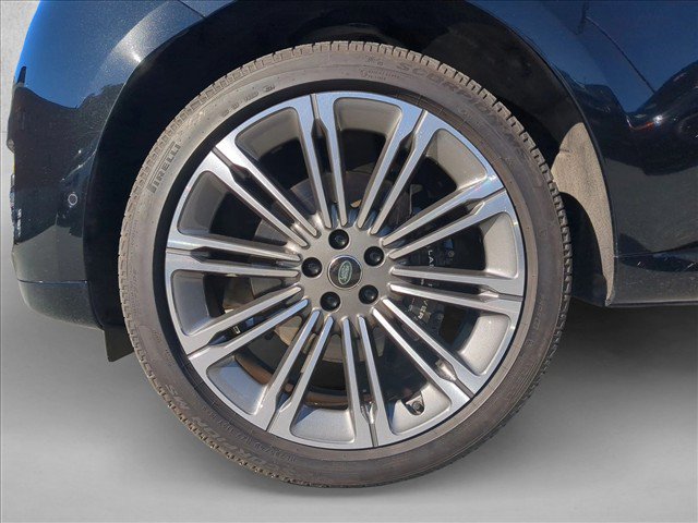 Used 2025 Land Rover Range Rover SE AWD/4WD image 29