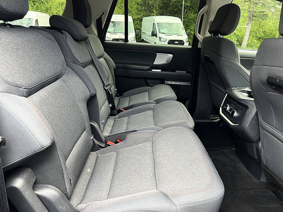Used 2025 Ford Expedition Max Active AWD/4WD image 22