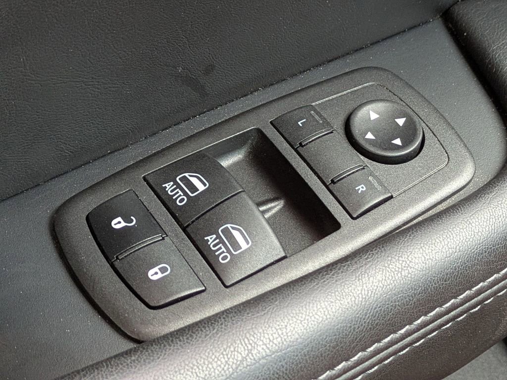 Used 2023 Dodge Challenger R/T w/ Plus Package image 24