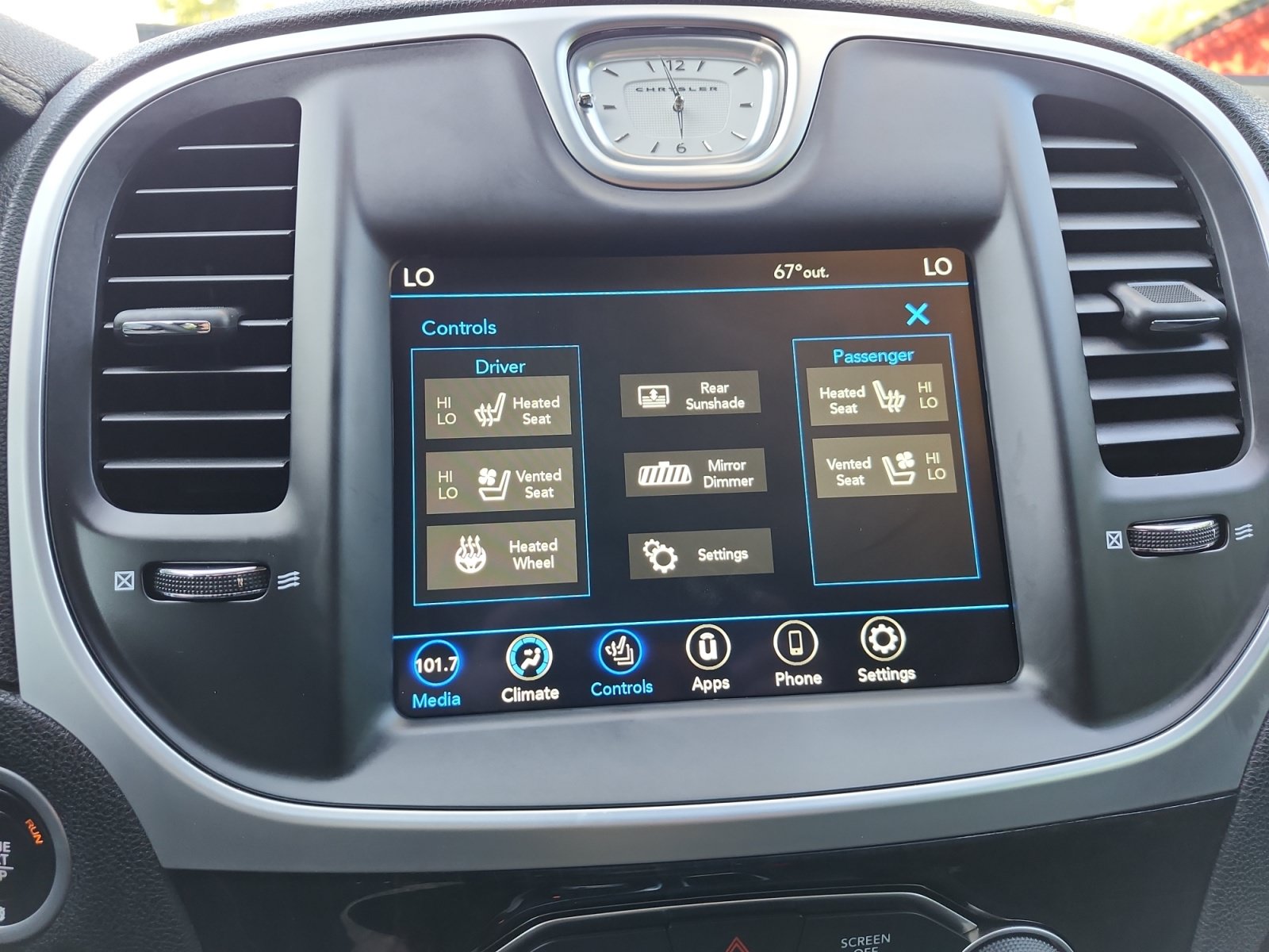 Used 2023 Chrysler 300 Touring L w/ Safetytec Plus Group RWD image 20
