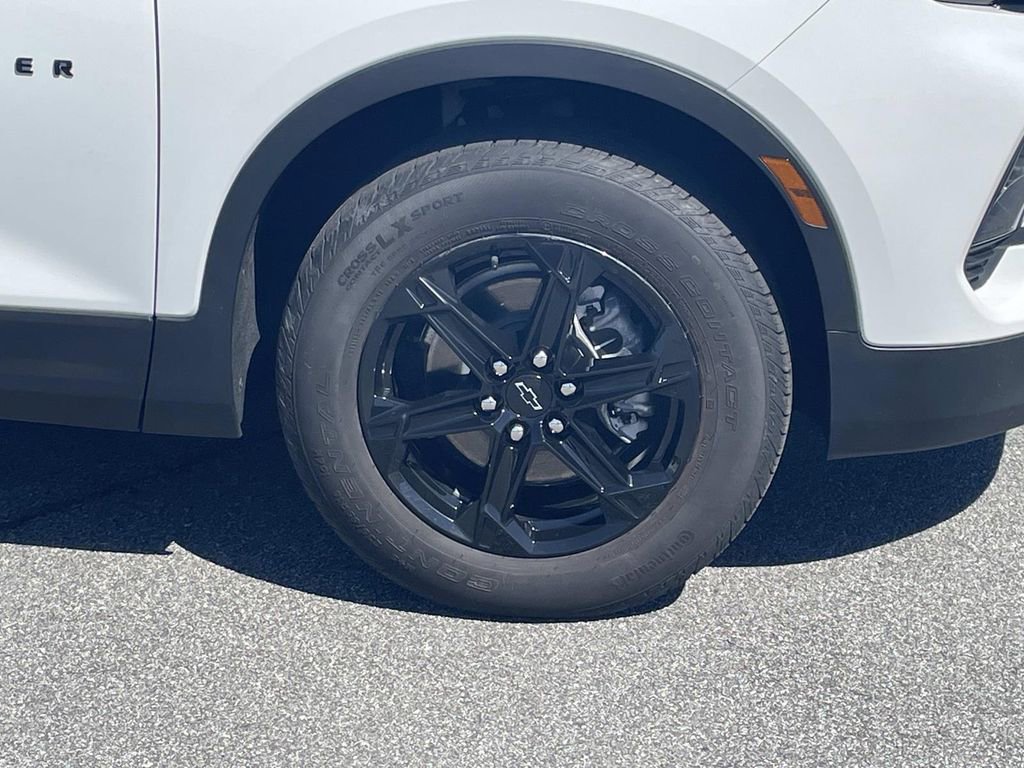 Used 2025 Chevrolet Blazer LT w/ Convenience Package image 10