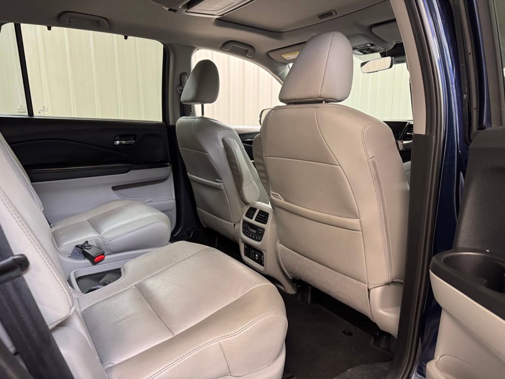 Used 2020 Honda Pilot Touring image 28