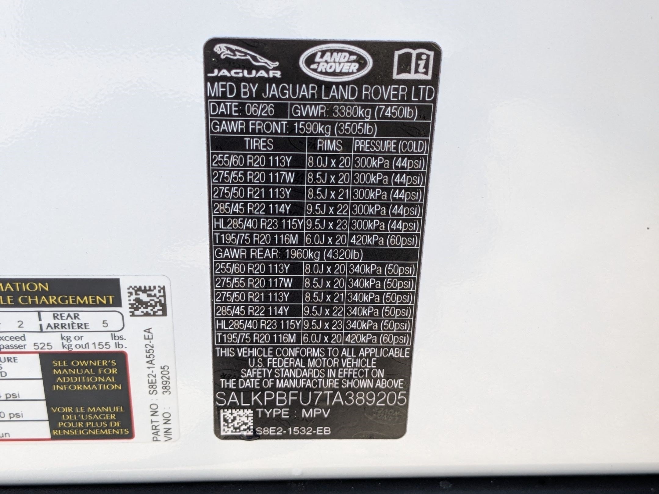 New 2026 Land Rover Range Rover Long Wheelbase SE AWD/4WD image 36