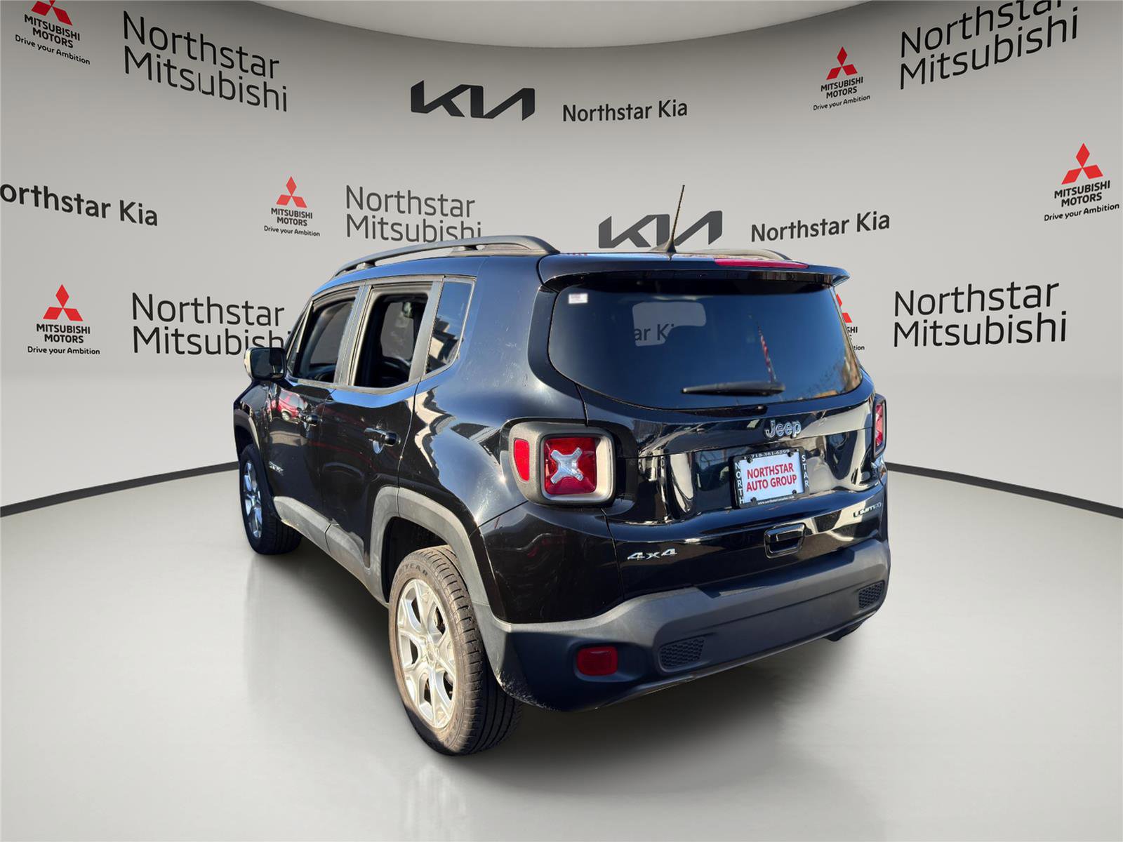 Used 2019 Jeep Renegade Limited w/ UConnect 8.4 Nav Group image 6
