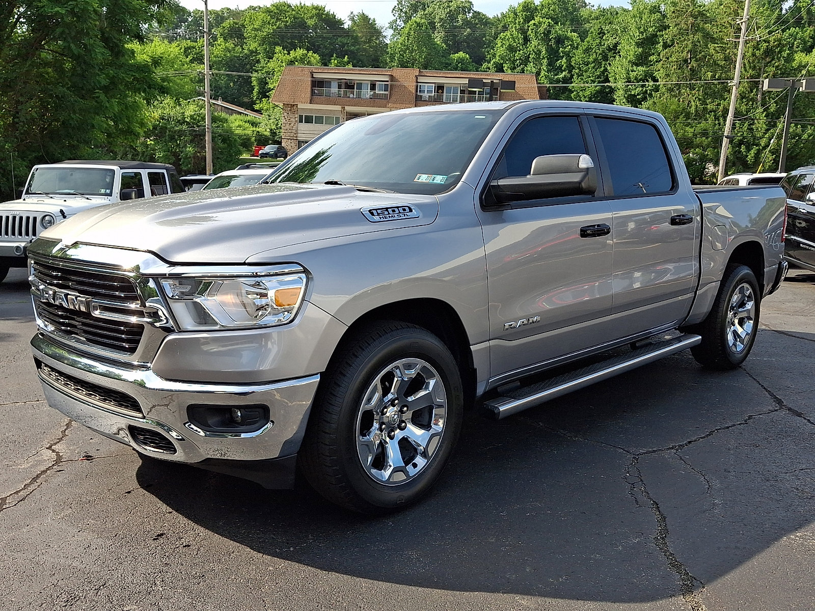 Certified 2019 RAM 1500 Big Horn AWD/4WD image 3