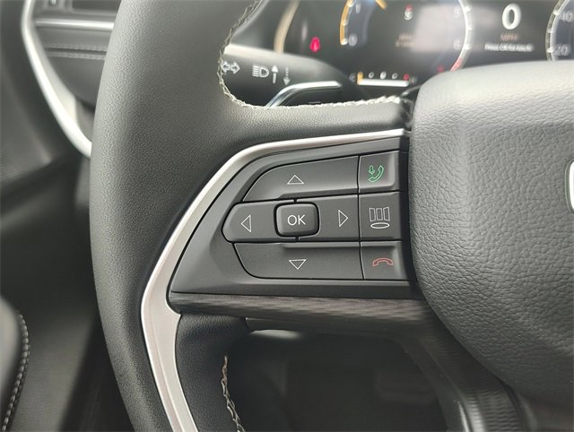 New 2025 Jeep Grand Cherokee Altitude image 19