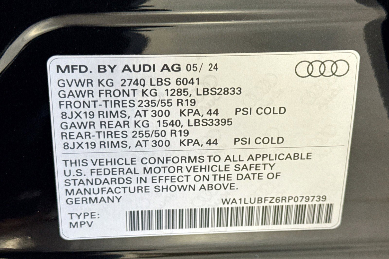 Used 2024 Audi Q4 e-tron Premium Plus image 29