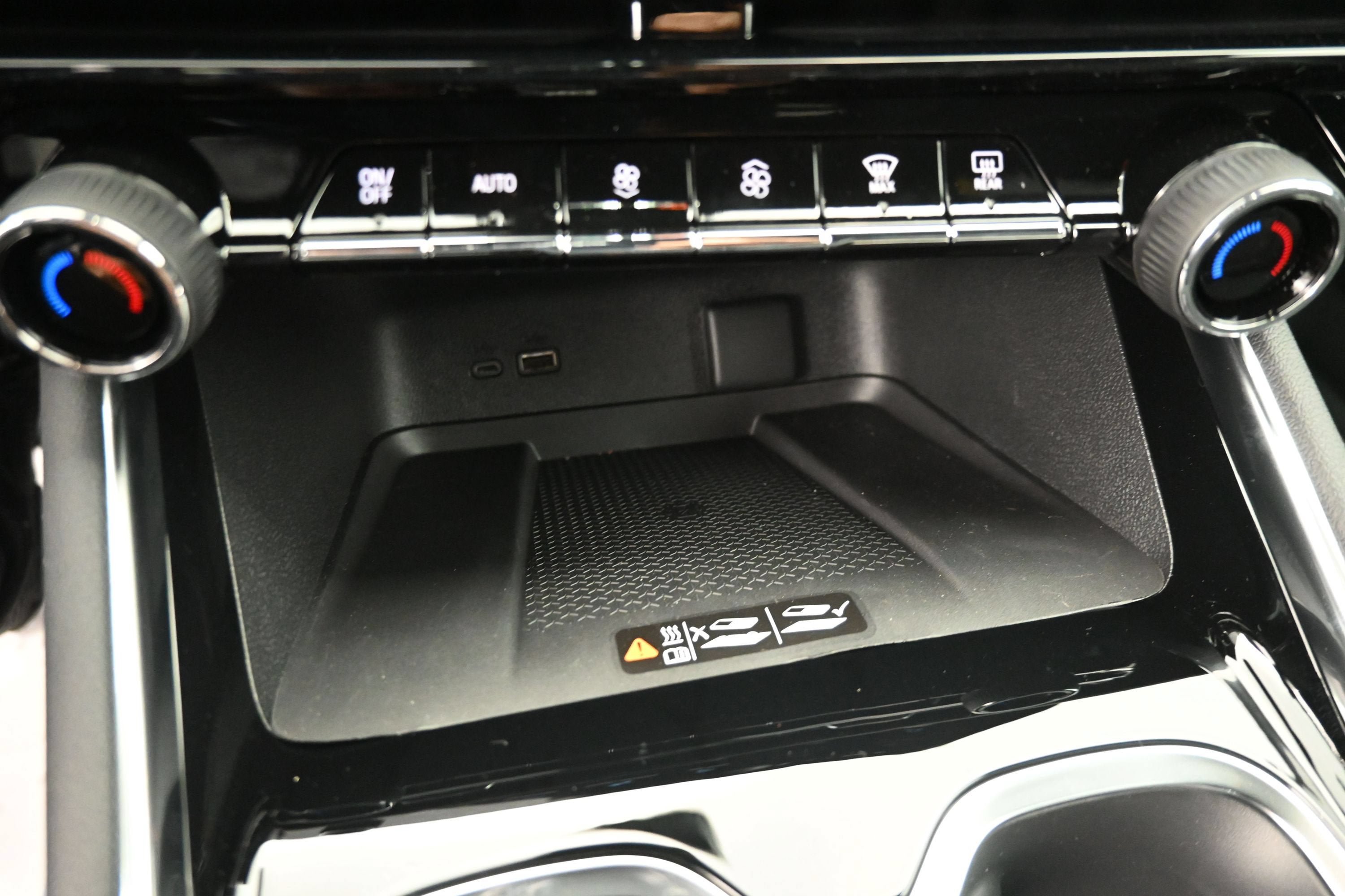 New 2026 Chevrolet Traverse LT w/ Driver Confidence Package FWD image 18