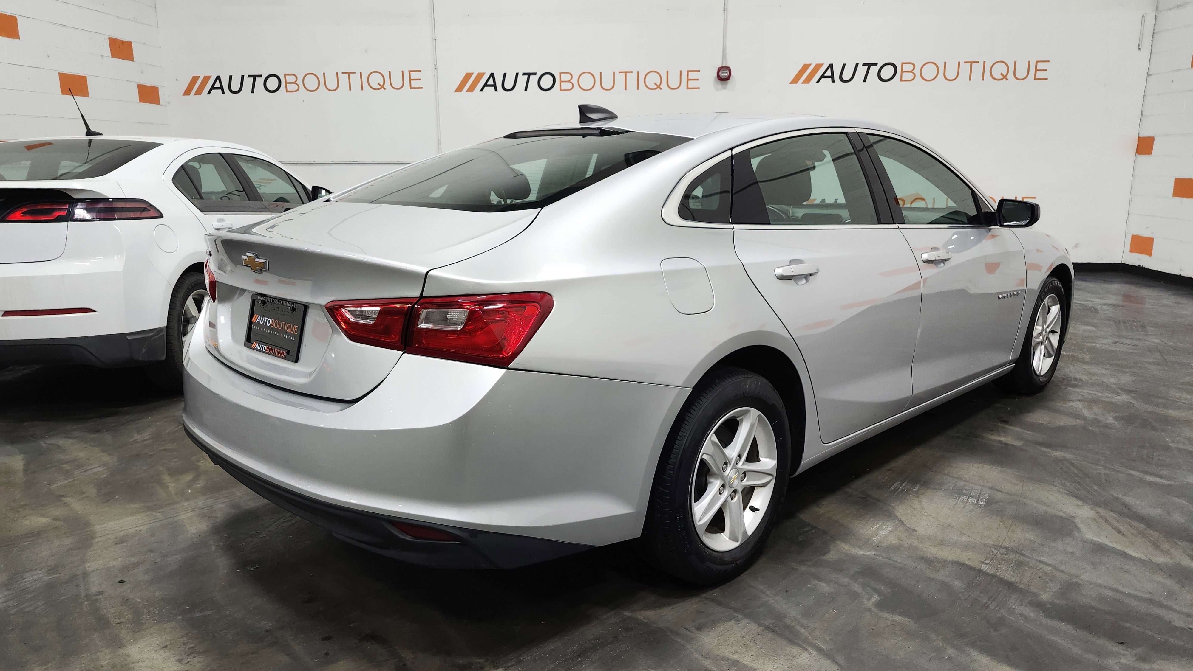Used 2021 Chevrolet Malibu LS image 16