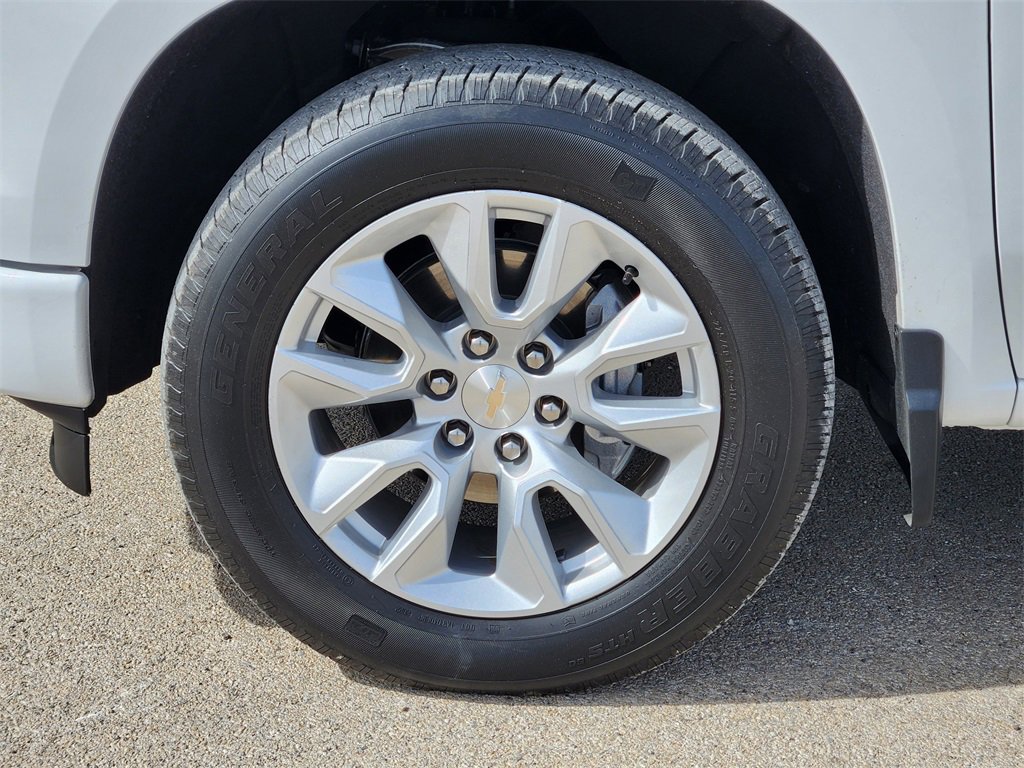 Used 2022 Chevrolet Silverado 1500 Custom image 10