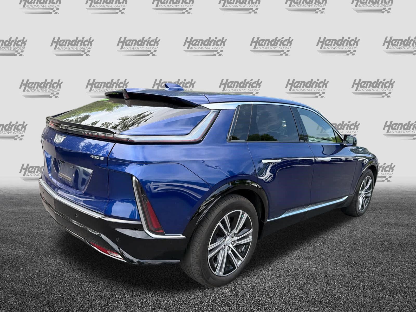 Used 2024 Cadillac Lyriq Luxury RWD image 11