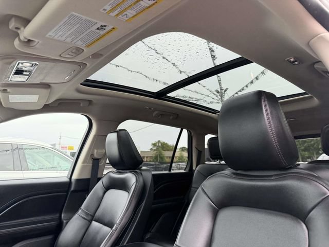 Certified 2023 Lincoln Aviator AWD w/ Premium Package image 11