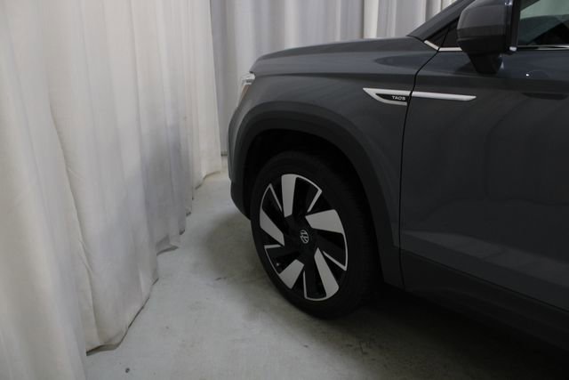Used 2024 Volkswagen Taos SEL AWD/4WD image 30