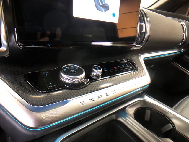 New 2026 Ford Expedition Platinum AWD/4WD image 17