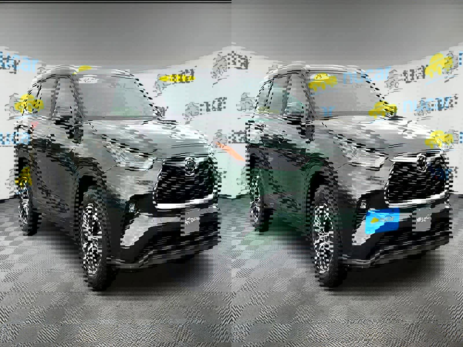 Used 2023 Toyota Highlander XLE