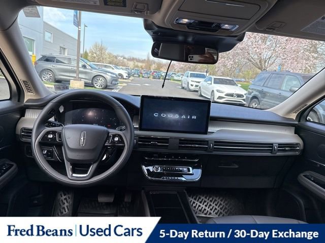 Used 2025 Lincoln Corsair AWD image 14