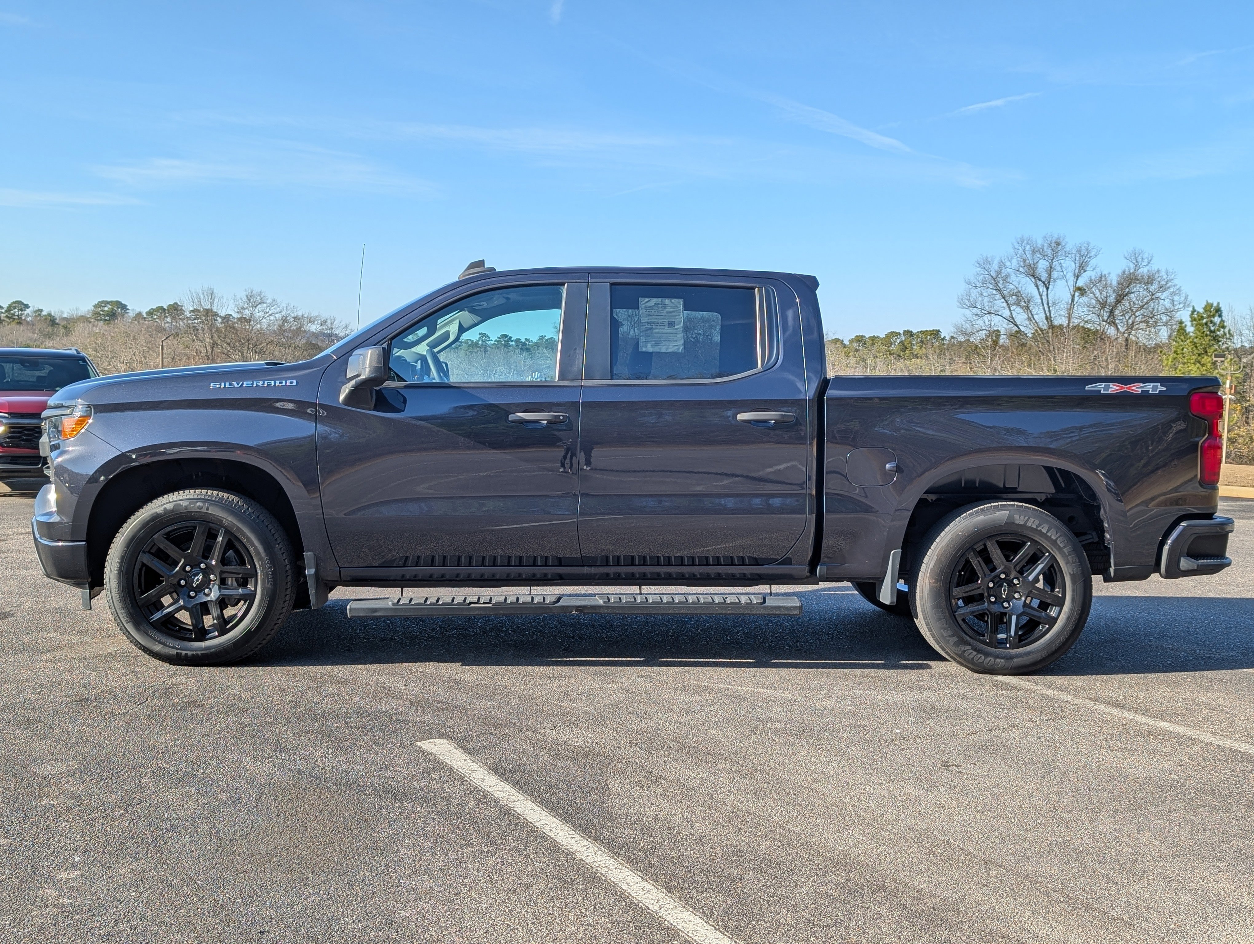 Used 2022 Chevrolet Silverado 1500 Custom AWD/4WD image 6