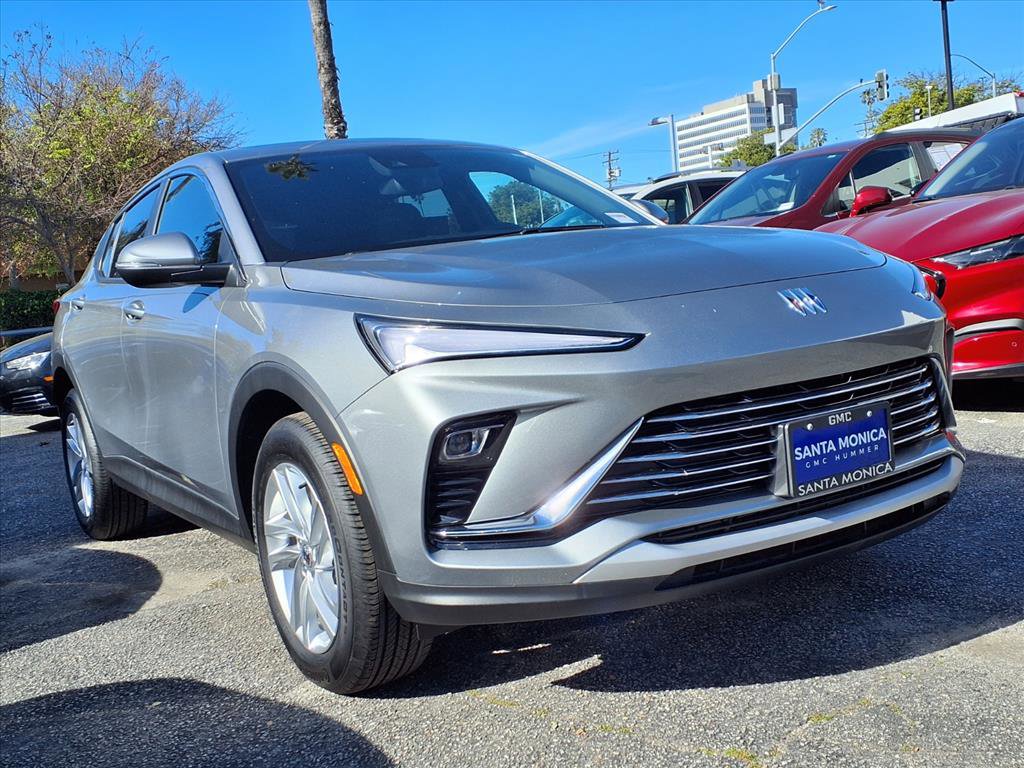 Used 2024 Buick Envista Preferred image 3