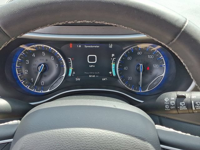 Certified 2024 Chrysler Pacifica Touring-L FWD image 21