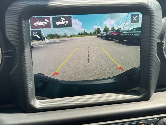 Used 2021 Jeep Gladiator Overland w/ Uconnect 4C Nav & Sound Group AWD/4WD image 25