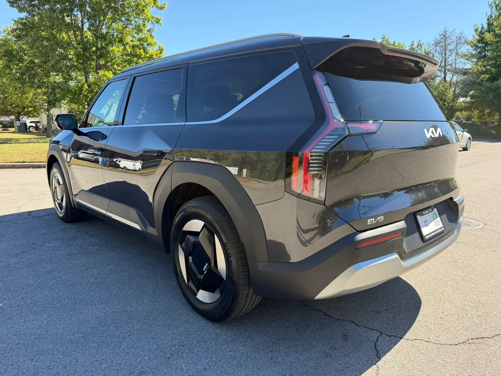 Used 2024 Kia EV9 Wind AWD/4WD image 6