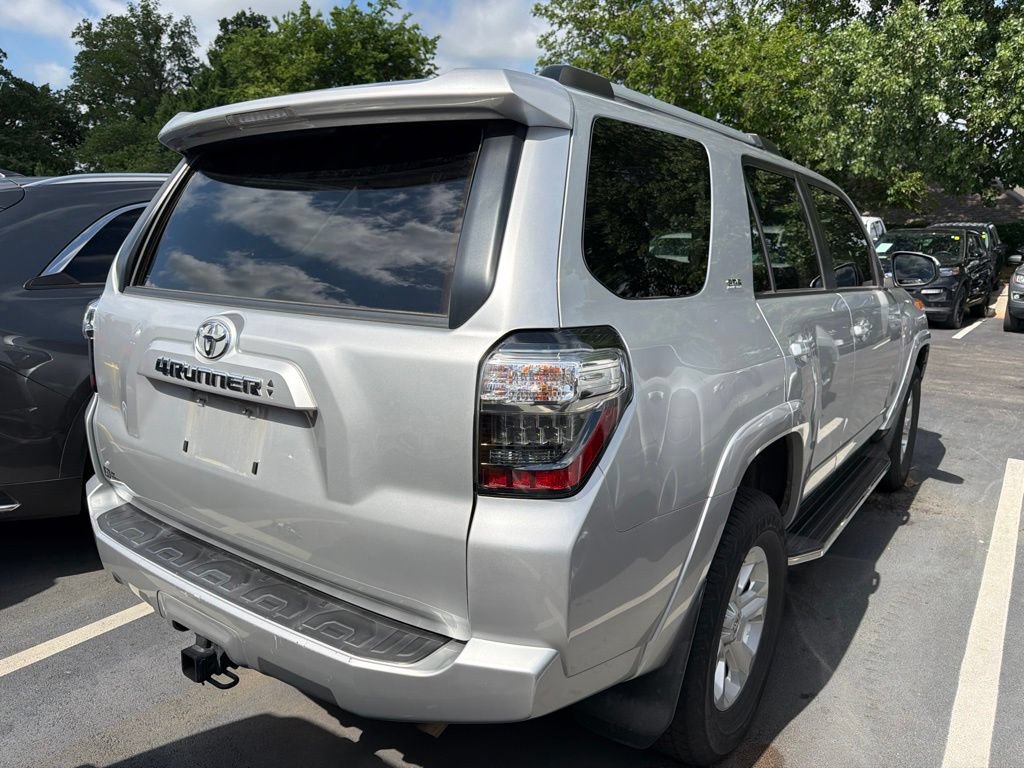 Used 2021 Toyota 4Runner SR5 AWD/4WD image 3
