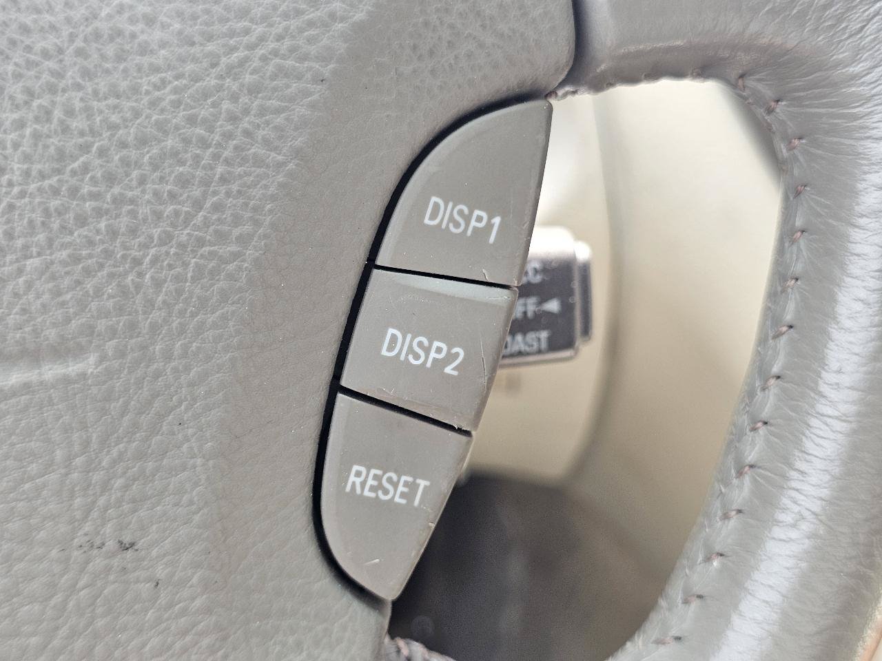 Used 2002 Lexus LS 430 RWD image 29