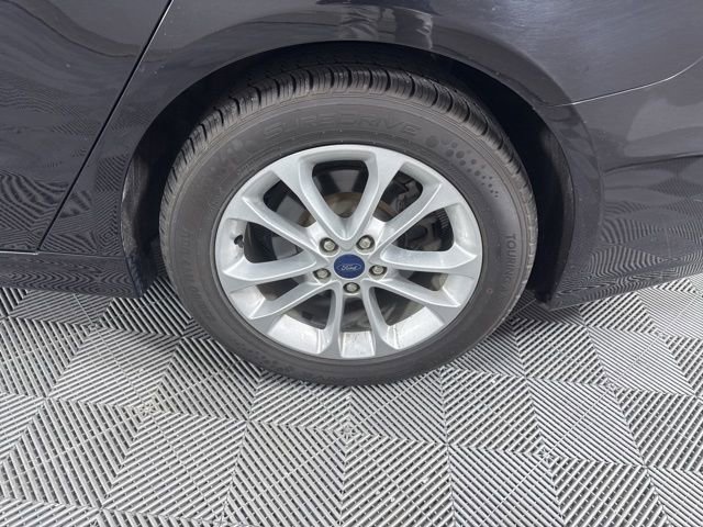 Used 2019 Ford Fusion SE image 11