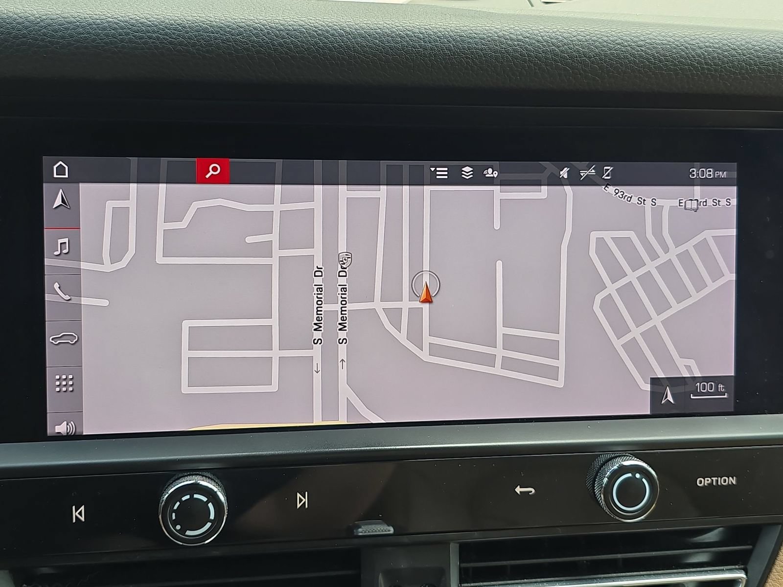 Certified 2022 Porsche Macan AWD/4WD image 15