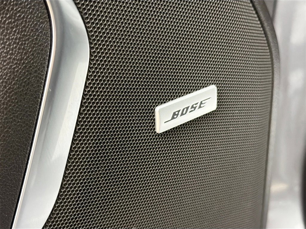 Used 2021 GMC Yukon XL SLT w/ SLT Luxury Plus Package image 18